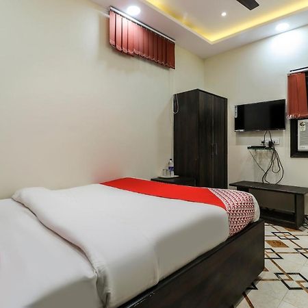 Oyo Hotel City Palace Канпур Екстериор снимка