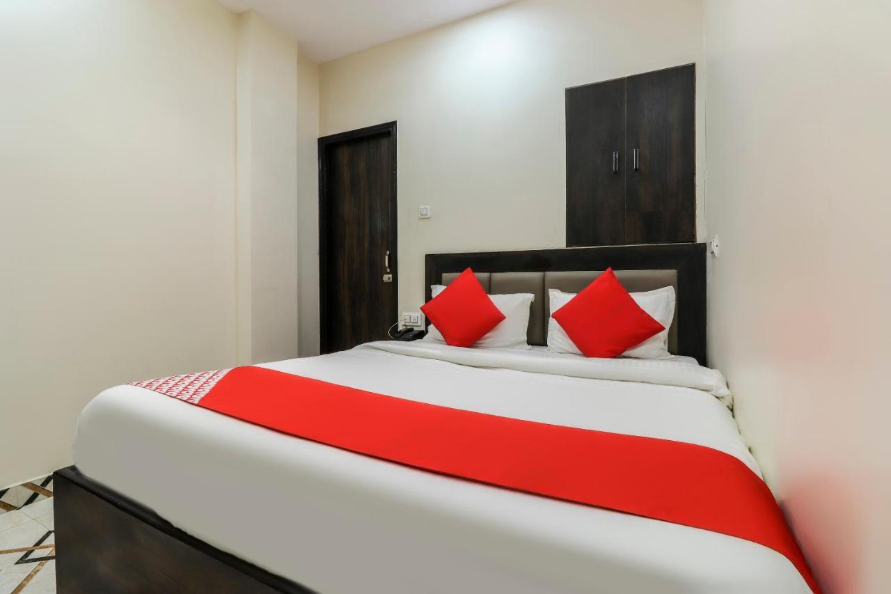 Oyo Hotel City Palace Канпур Екстериор снимка